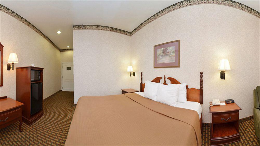 Best Western Bradbury Inn & Suites Perry Exterior foto